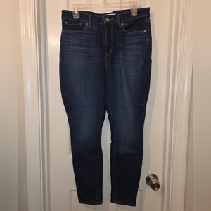 Levi's Signature High Rise Skinny Women's Dark Blue Jeans. Size 31x28(12S)